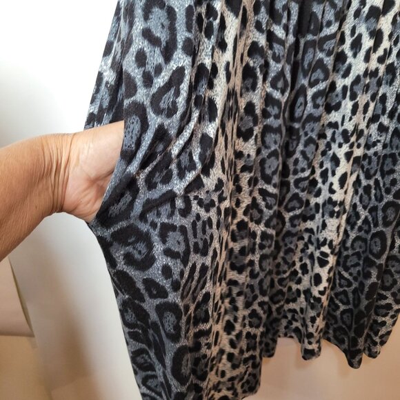 DB Moon 2XL Leopard Print Long Sleeve Dress W/ Pockets pair w/boots or heels - Picture 11 of 14
